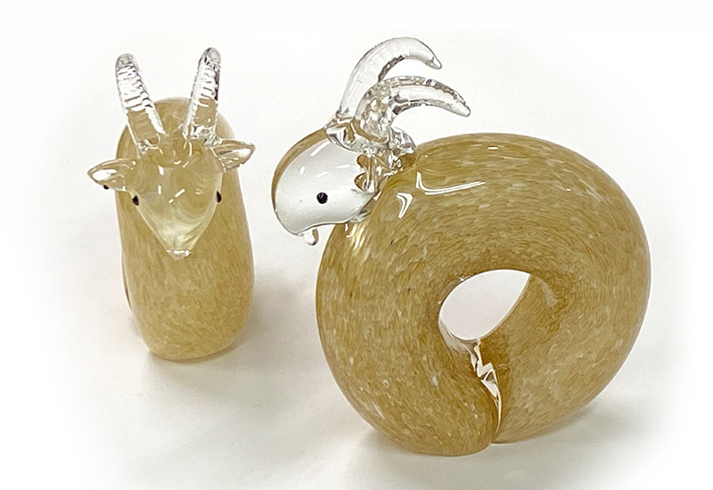 同心羊-精裝盒  (白.金茶)